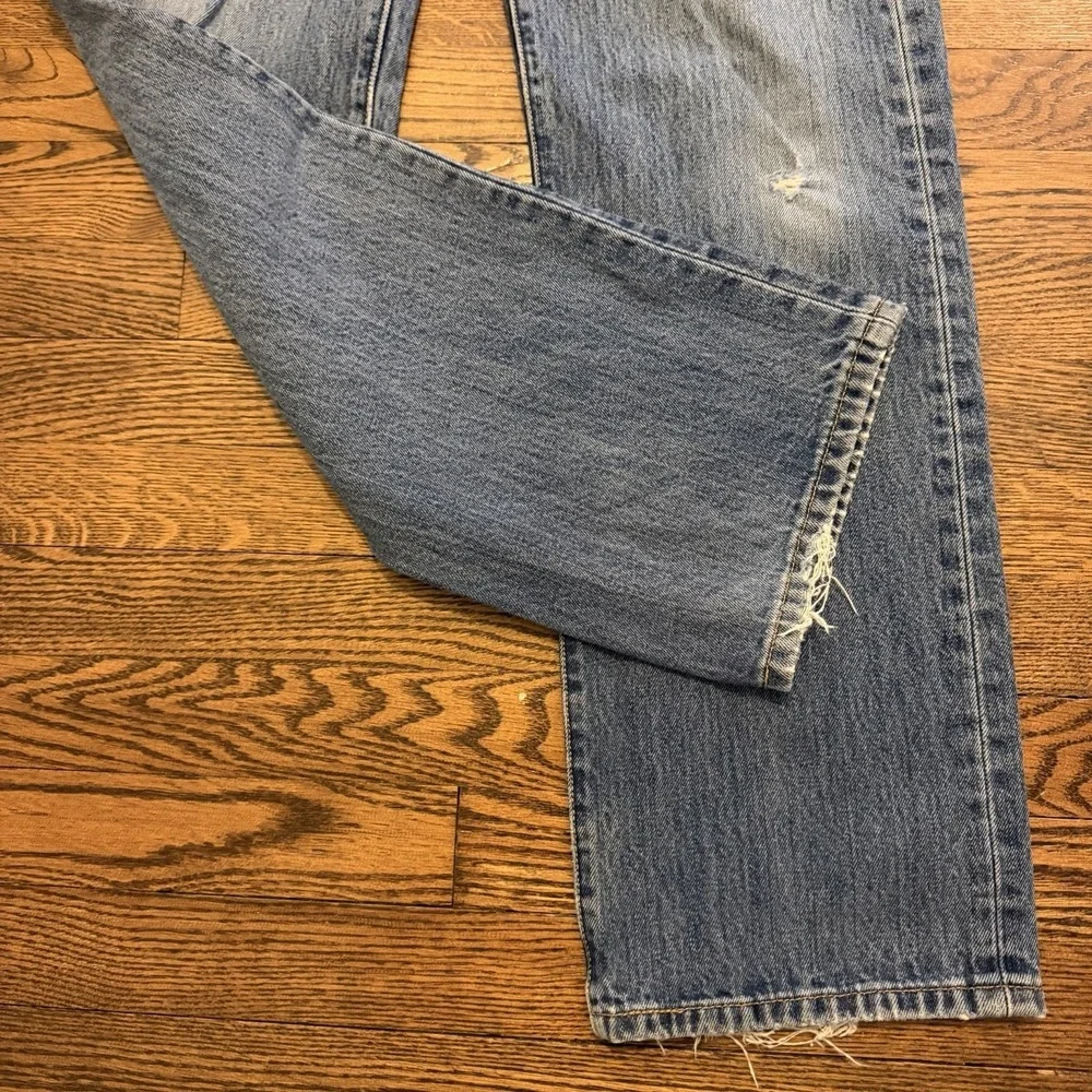 Levi's 501 Jeans Men's 32x32‎ Button Fly Medium Wash Distressed